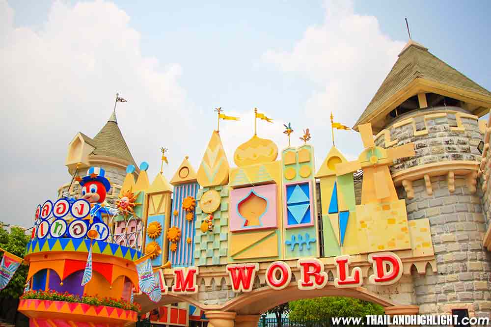 Bangkok Dream World & Snow Town Tour with Lunch