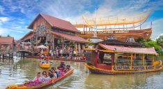 Amazing experience in Pattaya, visit Pattaya Floating Market Tour.